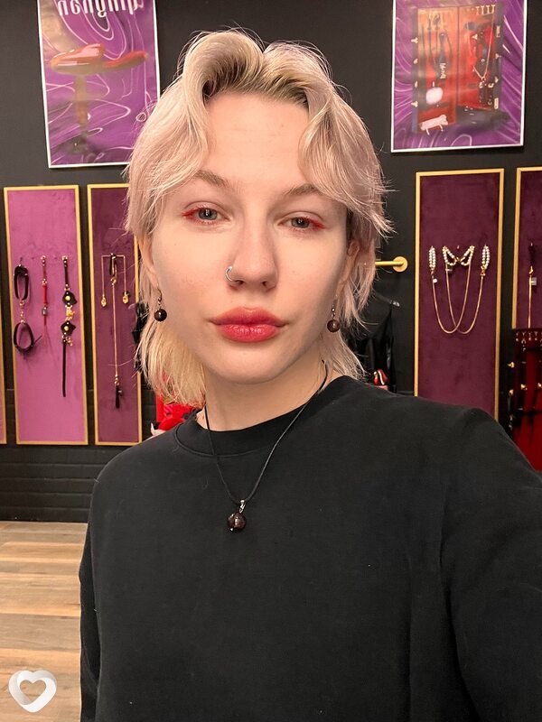 Аня, 21, Харькове — анкета №3908808