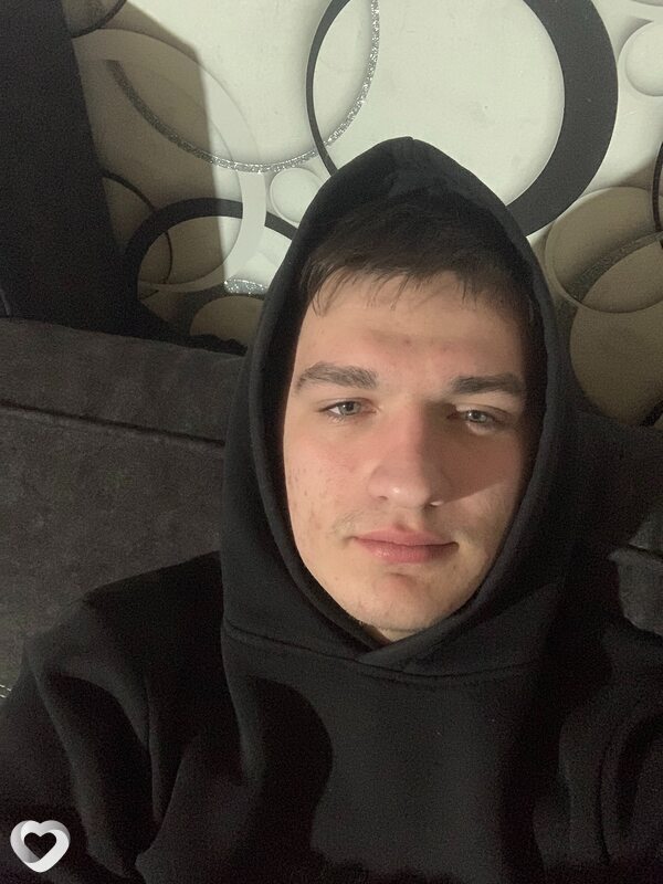 Олег, 18, Волгодонске — анкета №3909050