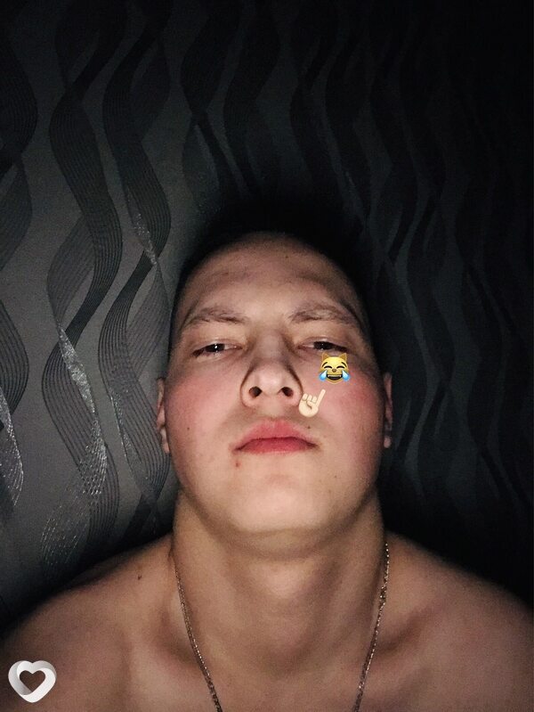 Михаил, 19, Миассе — анкета №3909056
