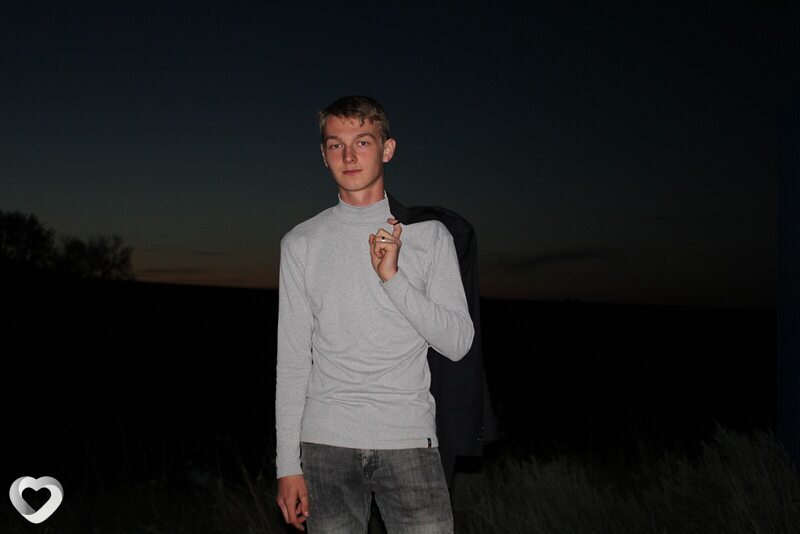 Ден, 22, Санкт-Петербурге — анкета №3909152