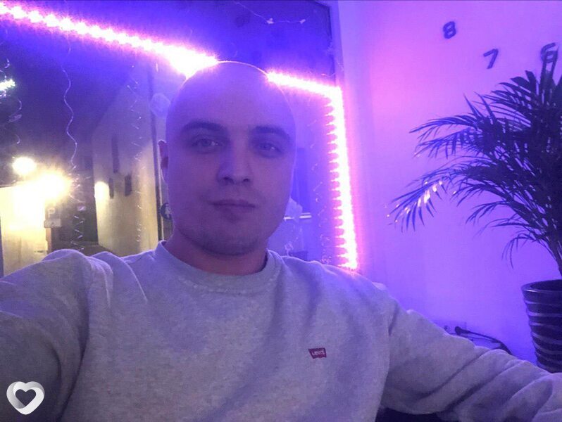Max, Штутгарт