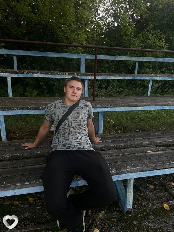 Валентин, 18, Твери — анкета №3910213