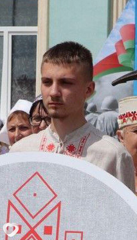 Денис, 19, Новогрудке — анкета №3911589