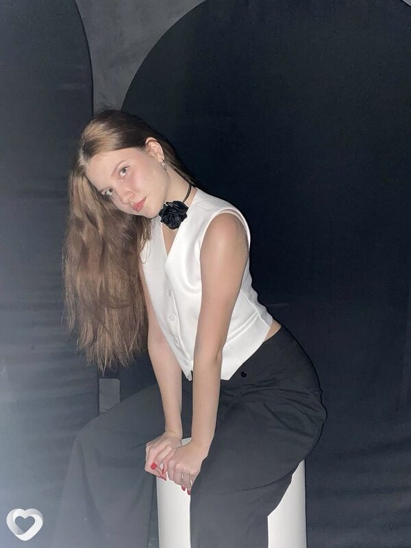 Яна, 18, Самаре — анкета №3911749