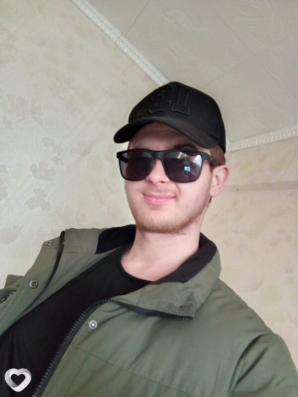 Денис, 23, Омске — анкета №3912162