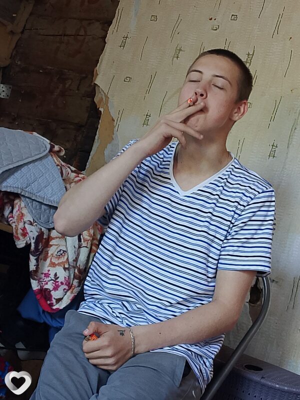 Витя, 19, Тюмени — анкета №3912870