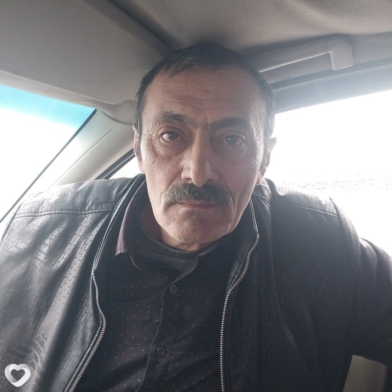 Алихан, Тбилиси