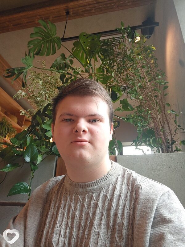 Кирилл, 20, Донецке — анкета №3916709