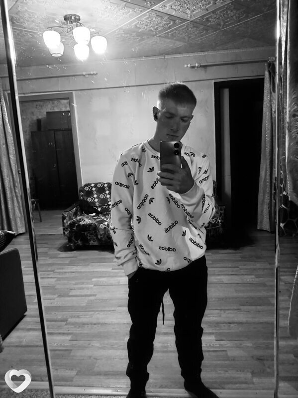 Евгений, 22, Рубцовске — анкета №3917107