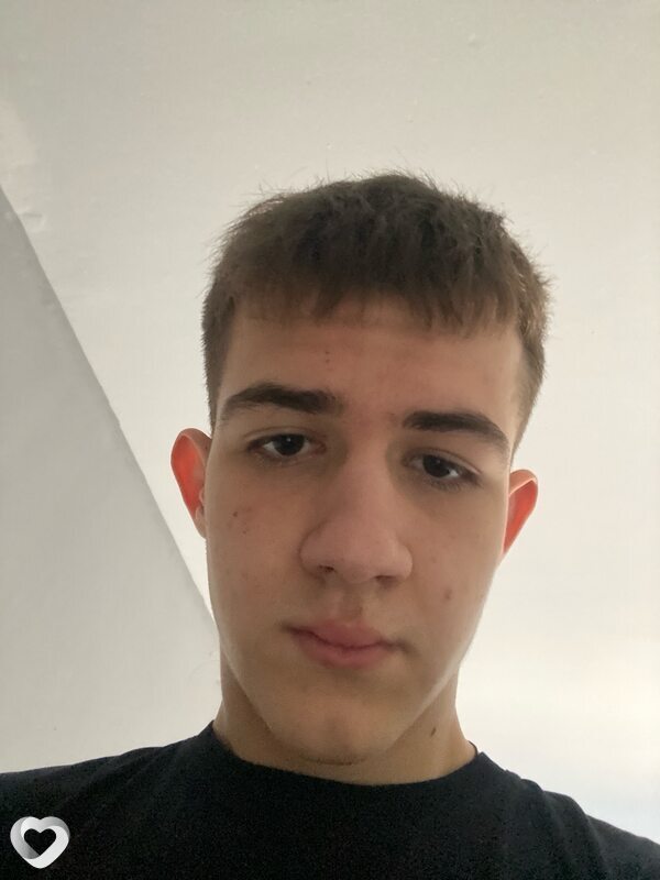 Назар, 18, Краснодаре — анкета №3917593