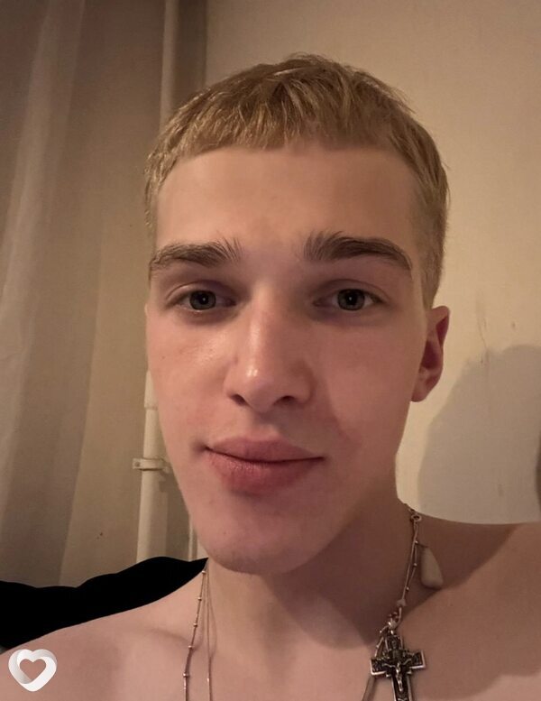 Максим, 20, Москве — анкета №3919071