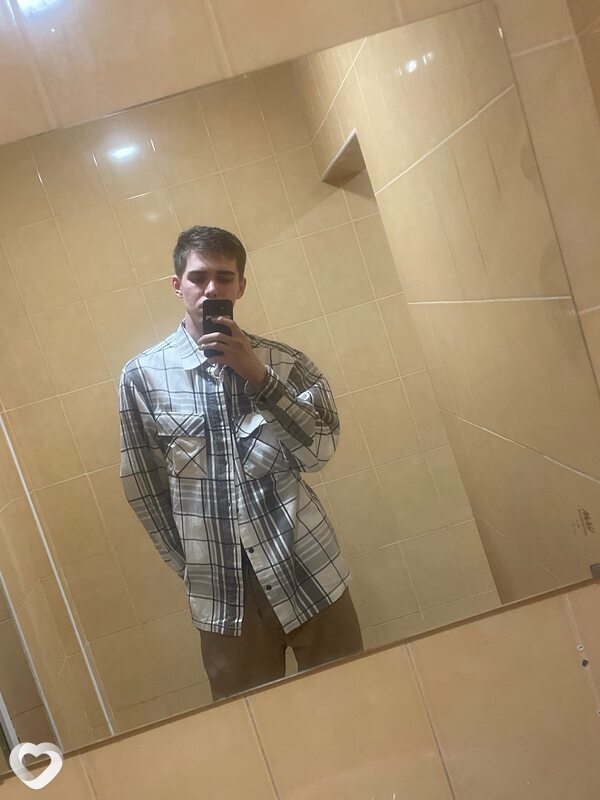 Кирилл, 23, Ижевске — анкета №3920337