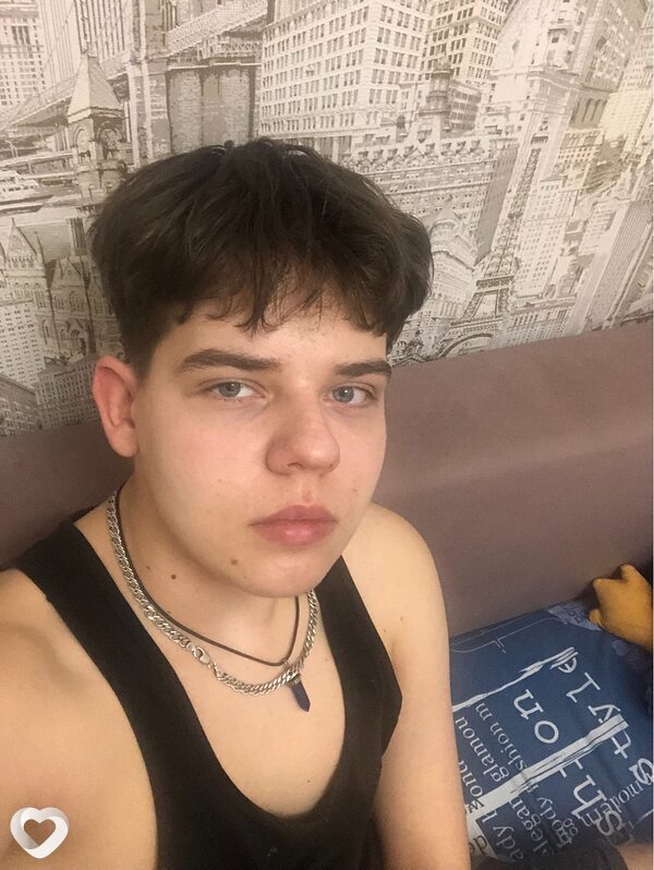 Артём, 19, Магнитогорске — анкета №3920161