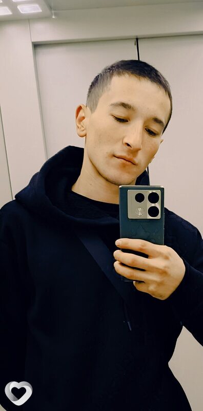 Олег, 19, Чите — анкета №3919906