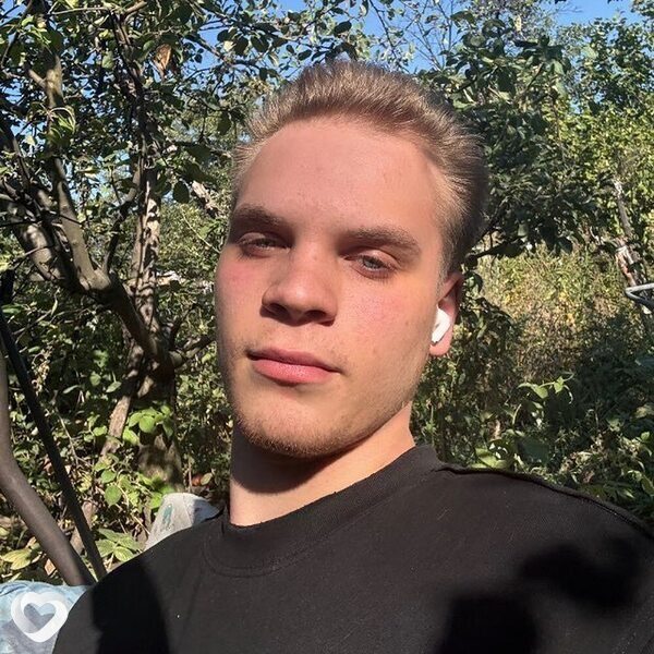Вадим, 20, Донецке — анкета №3920007