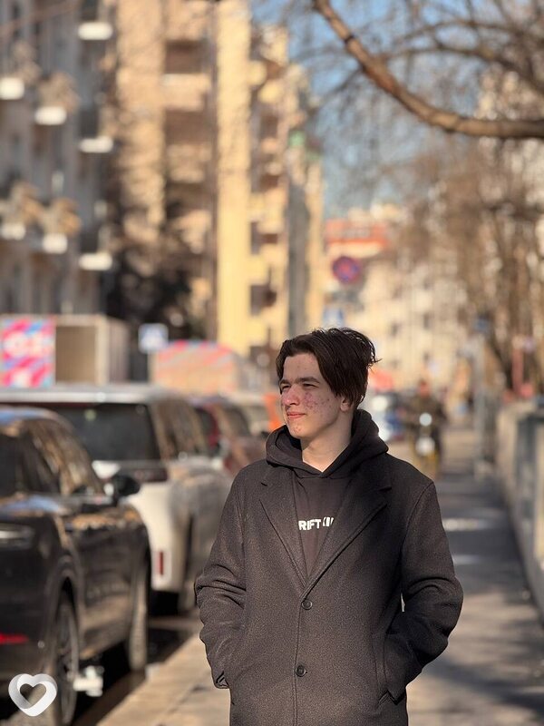 Денис, 18, Москве — анкета №3921565
