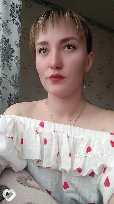 Анна, 26, Братске — анкета №3921624