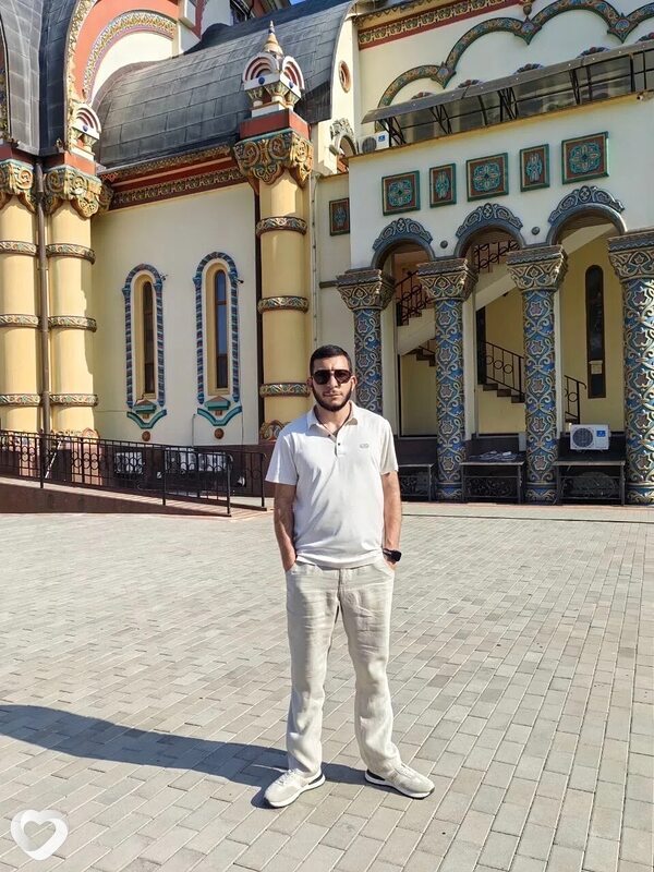 Армен, 28, Адлер — анкета №3922250