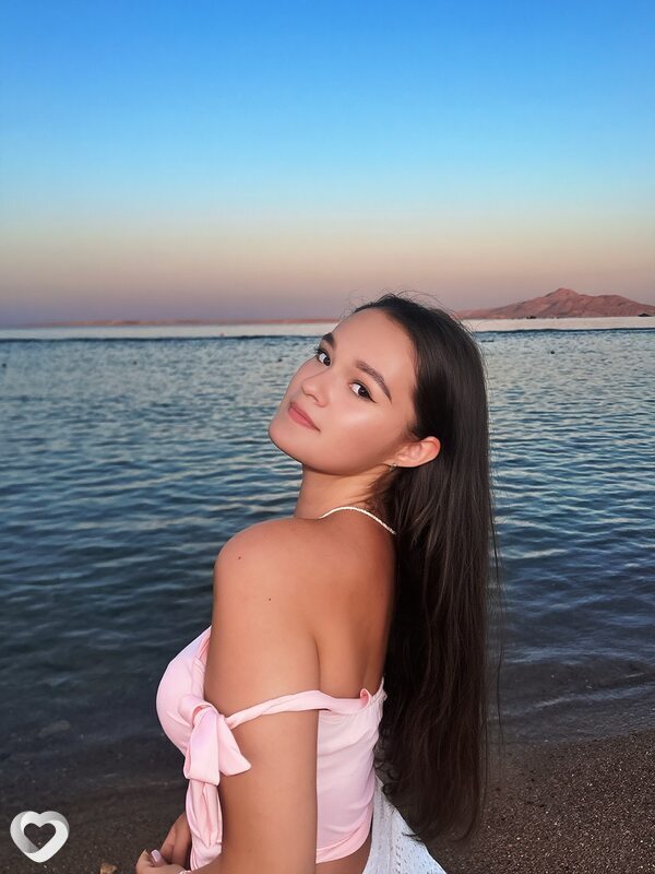 Алина, 22, Челябинске — анкета №3922382
