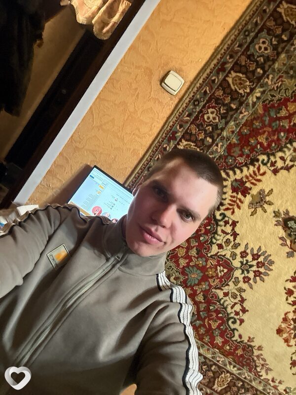Дмитрий, 21, Уссурийске — анкета №3922527