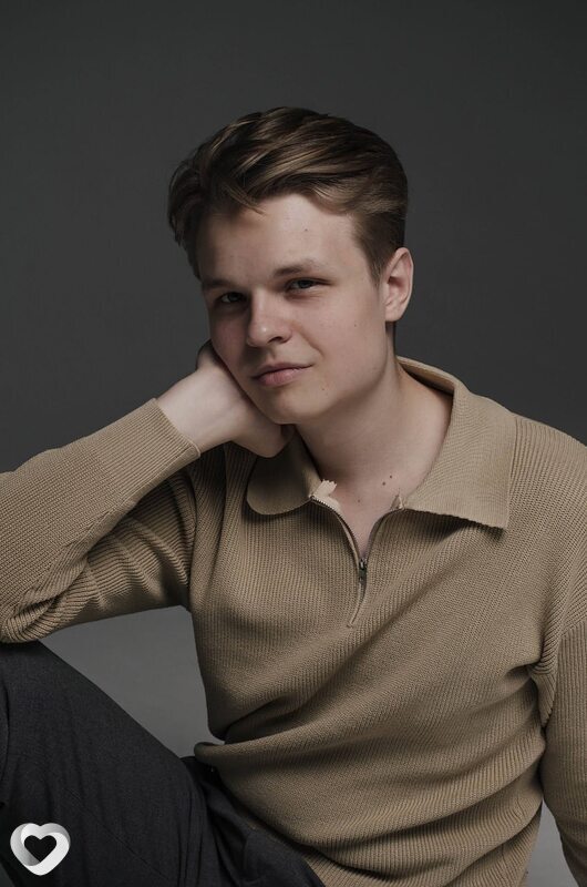 Виталий, 18, Саратове — анкета №3922642