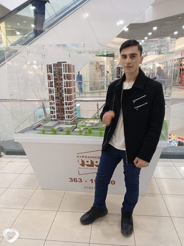 Зиëдулло, 21, Екатеринбурге — анкета №3923198