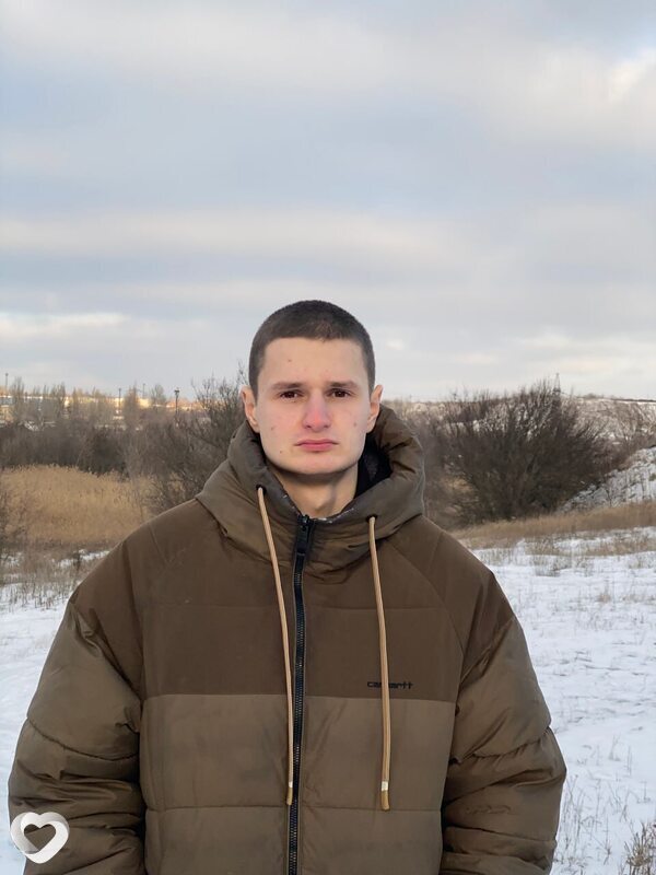Илья, 20, Донецке — анкета №3923351