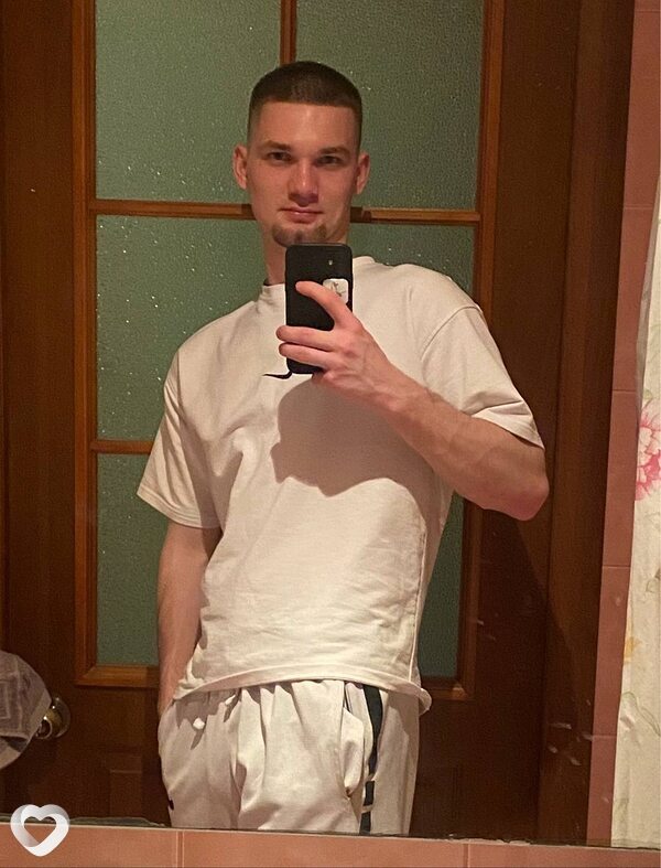 Евгений, 21, Новокузнецке — анкета №3923605