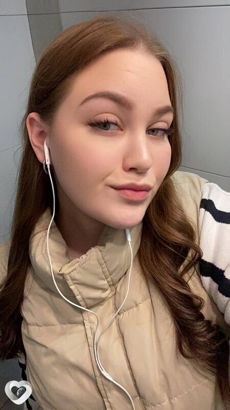Оля, 23, Москве — анкета №3924287