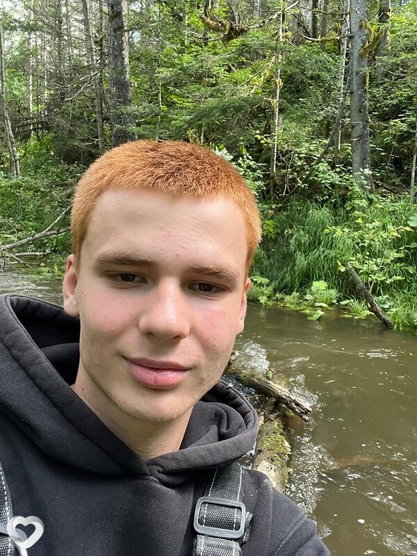 Максим, 22, Комсомольске-на-Амуре — анкета №3924430