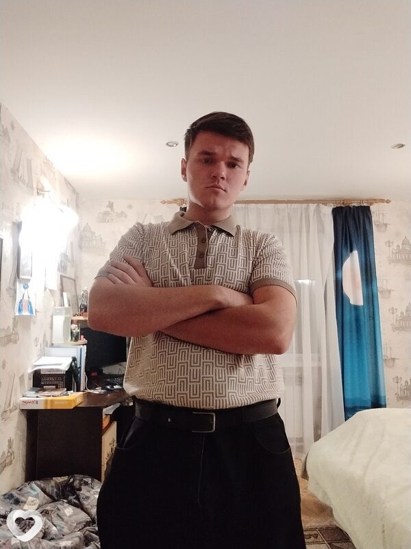 Даниил, 19, Омске — анкета №3925668