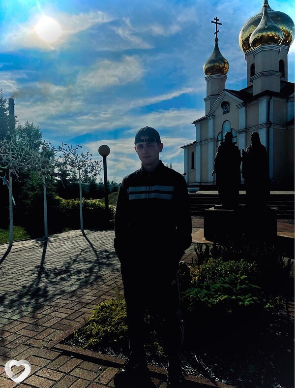 Денис, 25, Осинниках — анкета №3925377