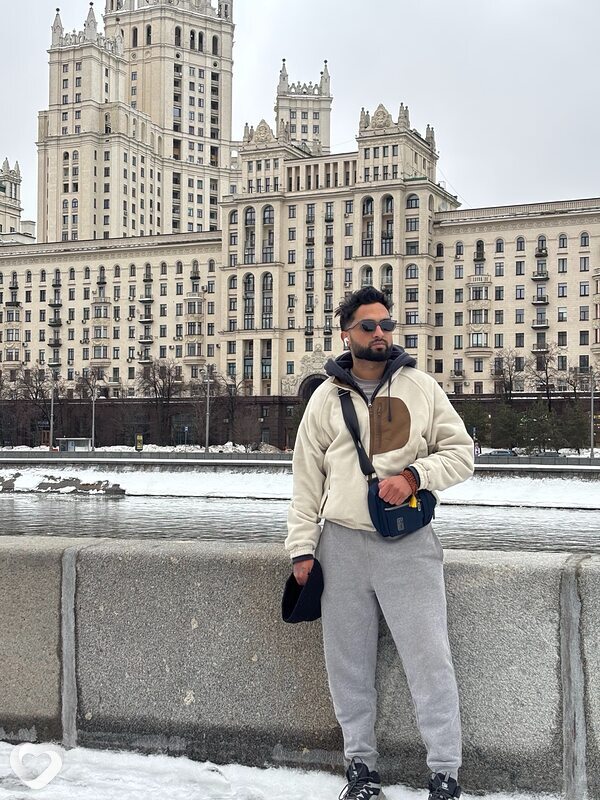 Аман, Москва