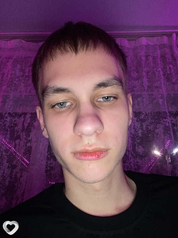 Максим, 22, Юрге — анкета №3926963