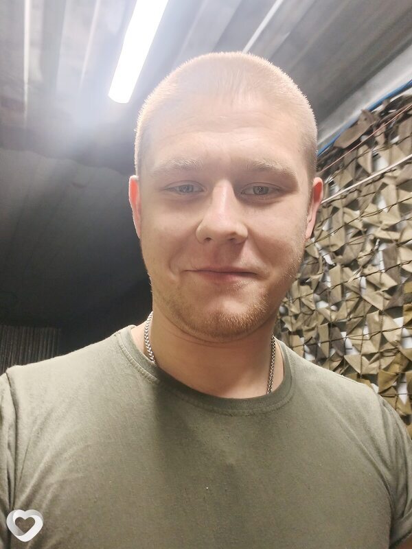 Евгений, 25, Курске — анкета №3927110
