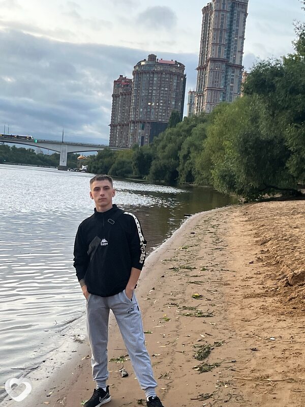 Андрей, 20, Кемерове — анкета №3927527