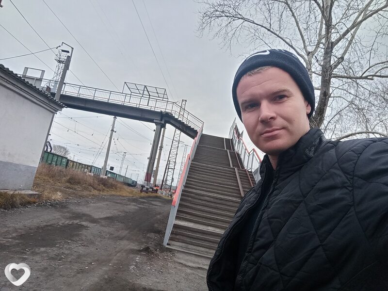 Виктор, 28, Алапаевске — анкета №3927789
