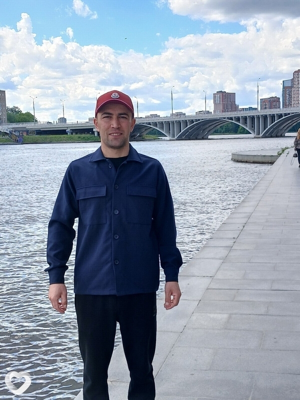 Алик, 33, Москве — анкета №3928105