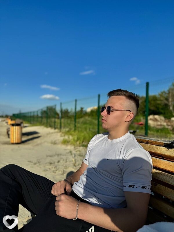Иван, 22, Челябинске — анкета №3928725