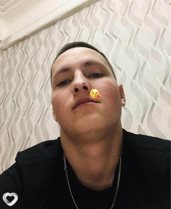 Михаил, 19, Самаре — анкета №3929158