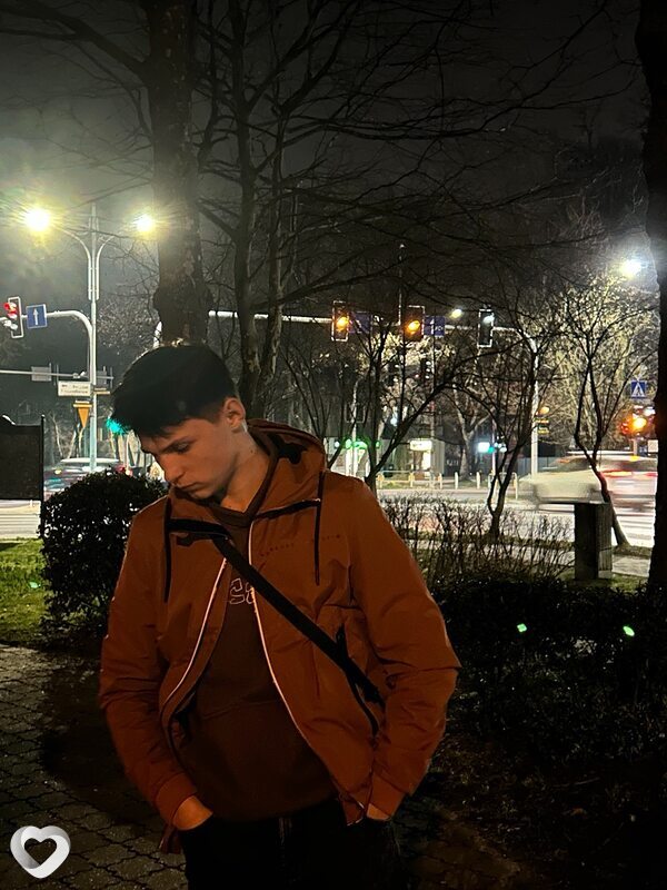 Денис, 19, Катовице — анкета №3929595