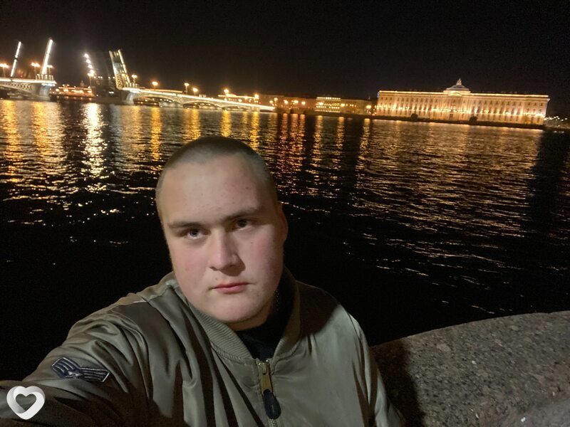 Илья, 19, Пскове — анкета №3929847