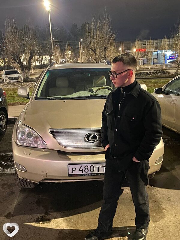 Антон, 20, Ижевске — анкета №3930140