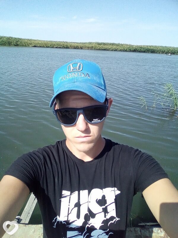 Денис, 23, Ростове-на-Дону — анкета №3931746