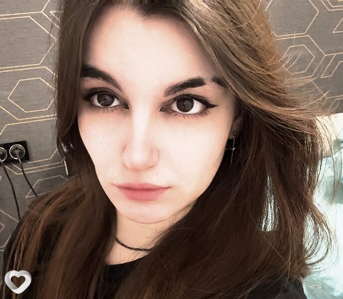 Валюша, 21, Москве — анкета №3931129