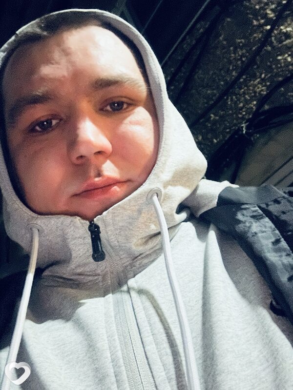 Максим, Очер