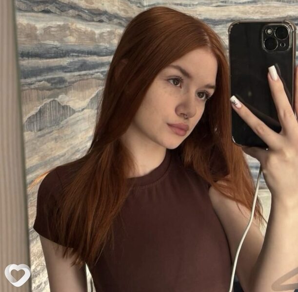 Арина, 18, Москве — анкета №3931607