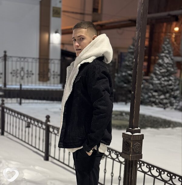 Алексей, 23, Астрахани — анкета №3931983