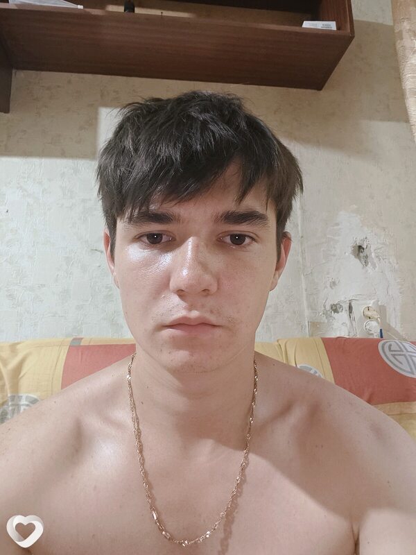 Максим, 19, Саратове — анкета №3932847