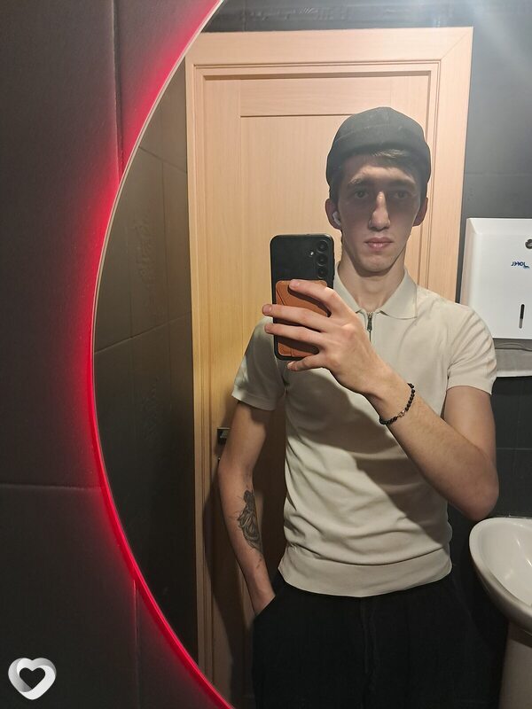 Саргис, 22, Екатеринбурге — анкета №3934748